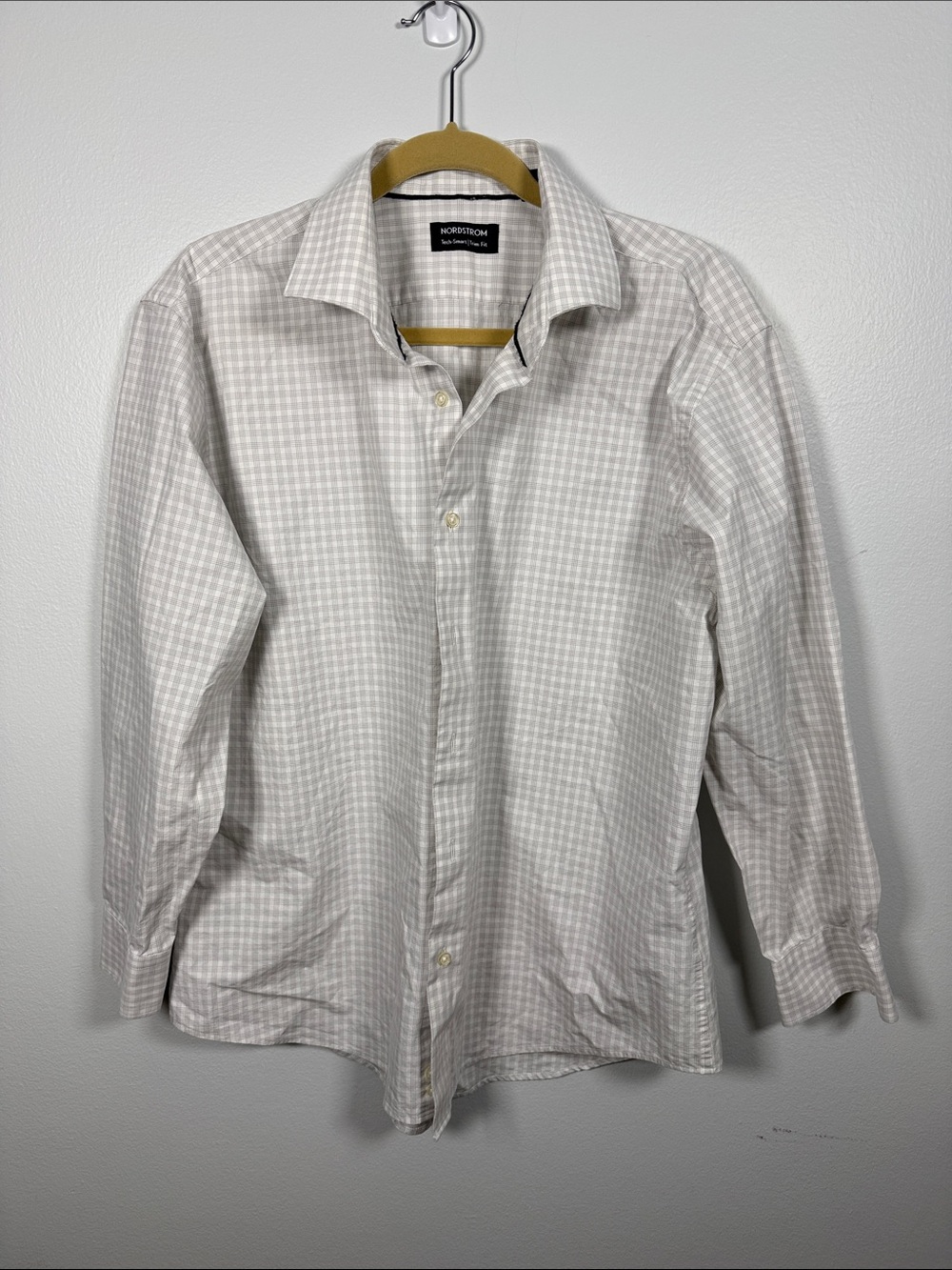 Nordstrom Men's Light Gray and White Micro-Check Dress Shirt Size 17.5 32-33